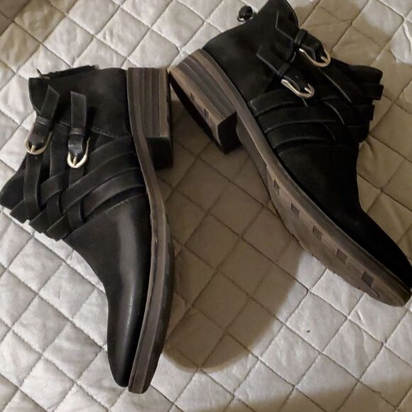 Batetrap woman Atticus ancle boot Size 7M - Picture 6 of 6